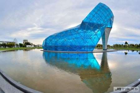 104226683-high-heel-wedding-church-location-budai-chiayi-county-taiwan-it-is-man.jpg